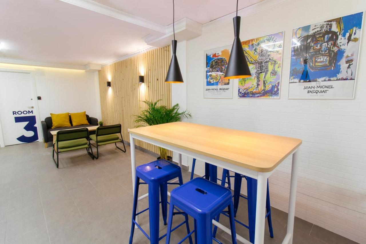 Koala Hostel Аліканте Екстер'єр фото