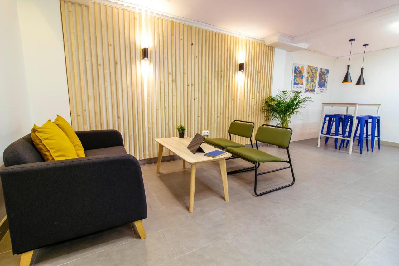 Koala Hostel Аліканте Екстер'єр фото