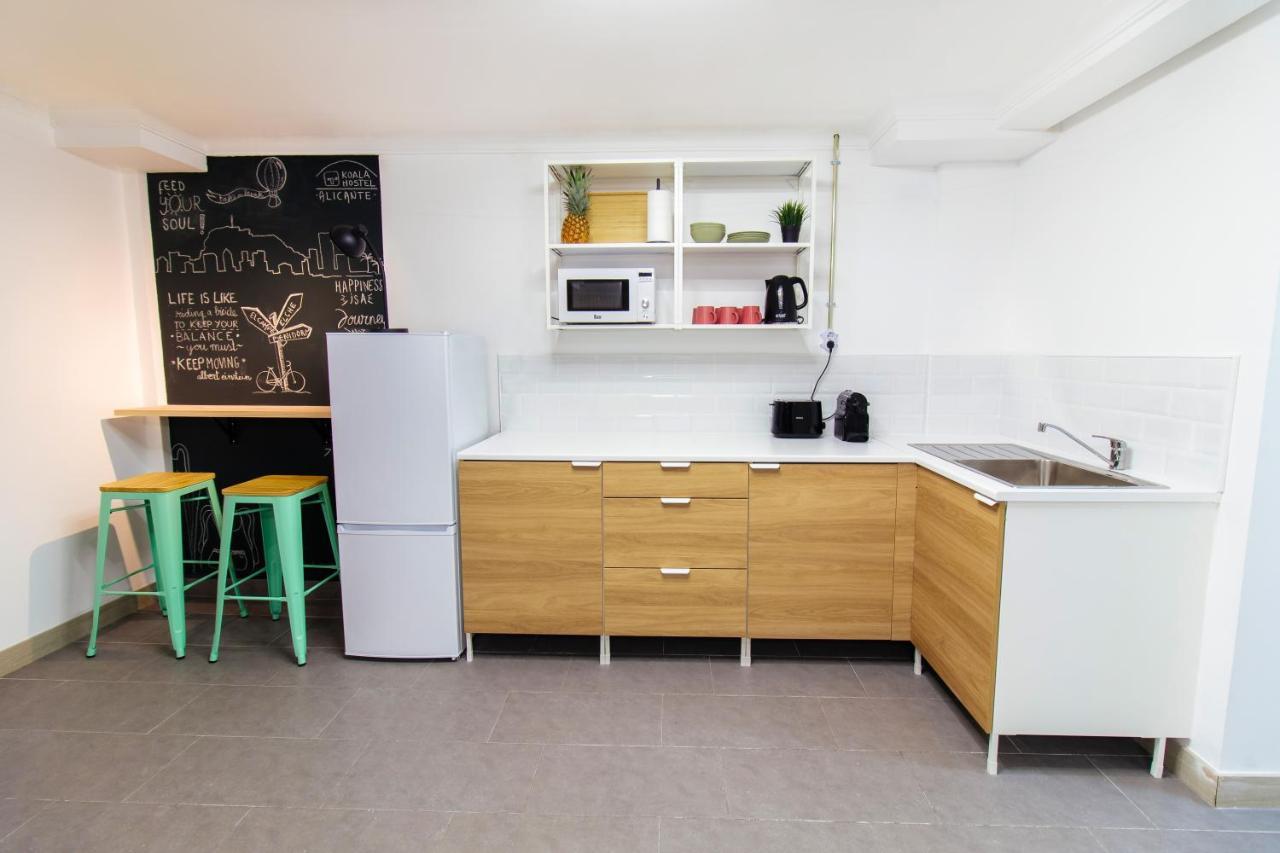 Koala Hostel Аліканте Екстер'єр фото